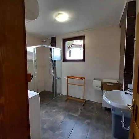 Detelina Near The Bansko With Jacuzzi בית נופש *